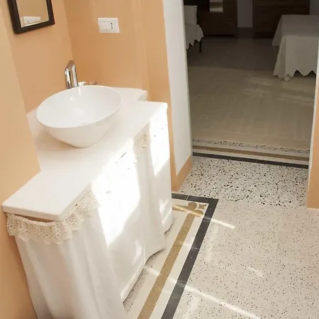 Li Manni 招待所 3*