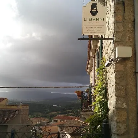 Li Manni Maison d'hôtes *