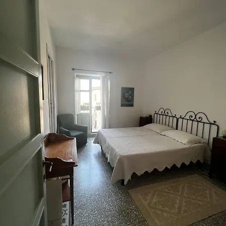 Pensión Li Manni