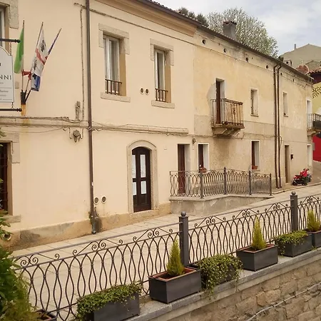 Li Manni Pensión Aggius